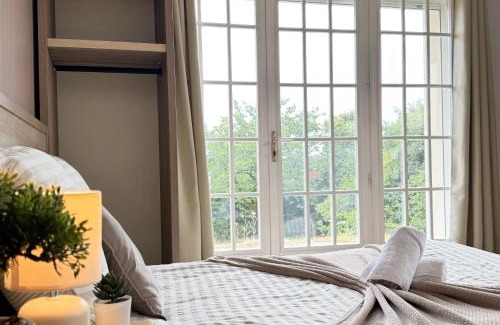 Meaux Apartment | Studio Platanes 2 - Proche Disneyland - Parking Gratuit - Meaux