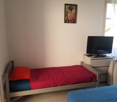 Mantega Apartment | studio pour 3 personnes au calme dans villa
