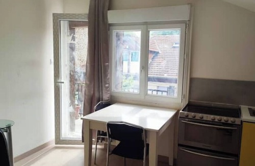 La Courneuve Apartment | Studio Pour Une/deux Personnes