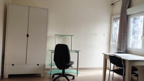 La Courneuve Apartment | Studio Pour Une deux Personnes