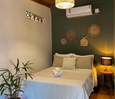 Rio Vermelho Sul House | Studio privativo com trilha até a praia