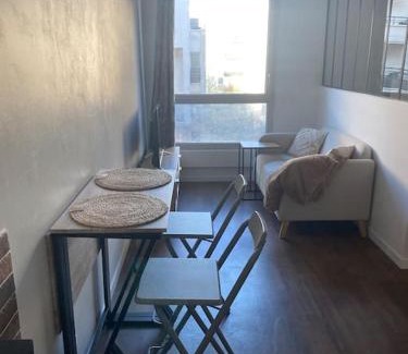Rosny-sous-Bois Apartment | Studio proche Paris