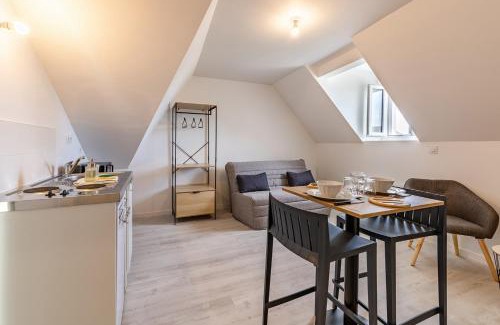 Saint-Serge Apartment | Studio proche université et commodités