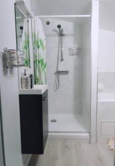 Mauges-sur-Loire Apartment | Studio Propre et Cosy