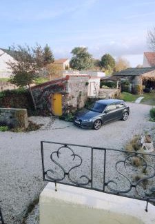 Mauges-sur-Loire Apartment | Studio Propre et Cosy