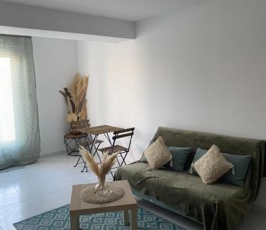 Les Pennes-Mirabeau Apartment | Studio quartier calme