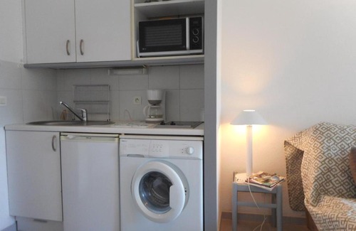 Villeneuve Loubet Beach Apartment | Studio Rénové en Bord de Mer avec Terrasse, Parking et Wifi à Villeneuve-Loubet - FR-1-252A-29