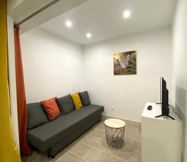 La Real Apartment | Studio République #5