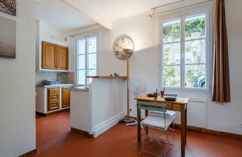 Cagnes-sur-Mer Apartment | Studio "Renoir" with Wi-Fi