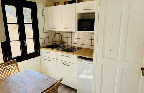 Brides-les-Bains Apartment | Studio rental with closed kitchen near spa center