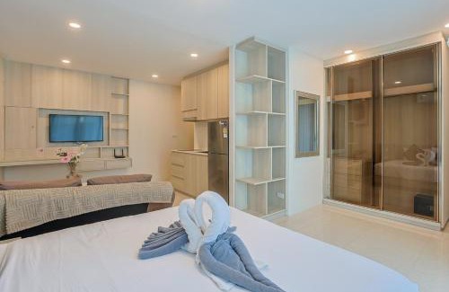 Patong Apartment | Studio room pool view Patong