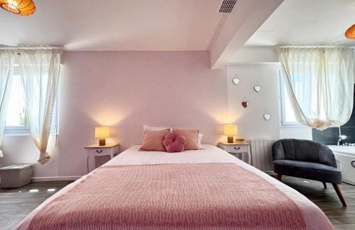 Queven Apartment | Studio rose & spa Pause bien-être