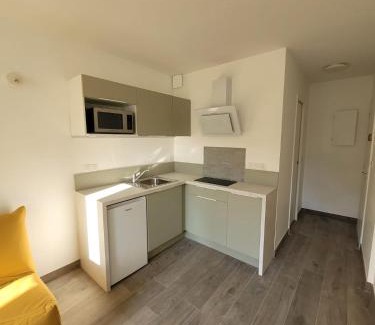 Saint-Georges-de-Didonne Apartment | Studio Saint Georges de Didonne