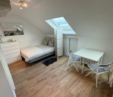 Saint-Cyr-l'Ecole Apartment | Studio Saint Cyr
