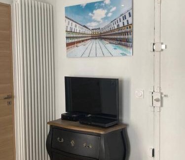 6th Arrondissement Apartment | Studio Saint Germain des près
