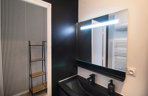 Chatellerault Apartment | Studio Saint Jacques, Châtellerault