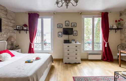 4th Arrondissement Apartment | Studio Saint Louis en Ile