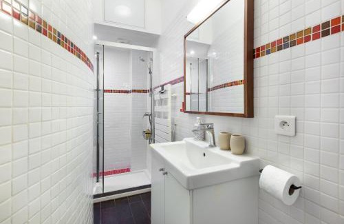 6th Arrondissement Apartment | Studio Saint Sulpice