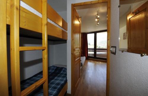 Les Menuires Apartment | Studio skis aux pieds avec balcon sud, confort et équipements complets - FR-1-344-539