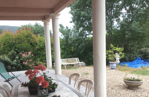 Lodeve Apartment | Studio Sous Villa de 70m2 Avec Jardin Privatif et Terrasse de 50m2