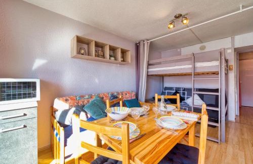 Le Corbier Apartment | Studio Soyouz Vanguard-102 by Interhome