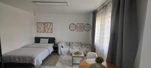 Heers Apartment | Studio spacieux ,chaleureux et cosy