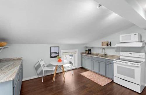 Cincinnati Apartment | Studio steps to Soccer and OTR and Downtown