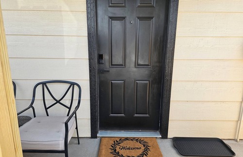 Midland Apartment | Studio style Private Guesthouse-Wall St/Andrews Hwy