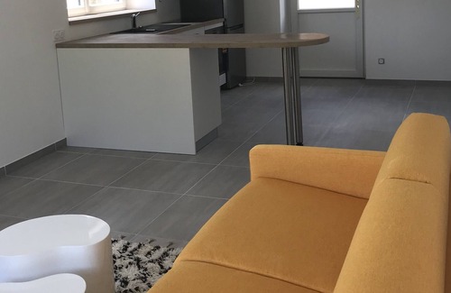 Pont-de-Poitte Apartment | Studio : Superbe vue sur L'ain et le lac de Vouglans