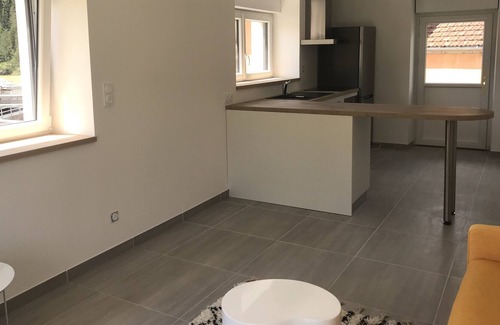 Pont-de-Poitte Apartment | Studio : Superbe vue sur L'ain et le lac de Vouglans