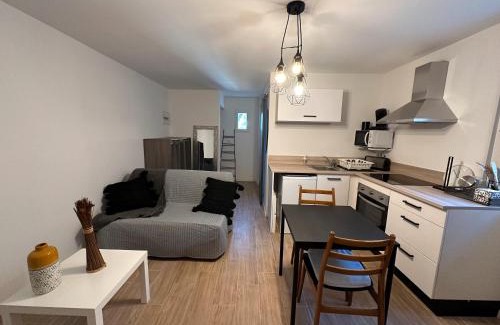 Sollies-Toucas Apartment | Studio sur un domaine d'oliviers