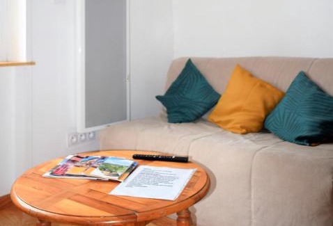 Roanne Apartment | Studio sympa et très calme entre canal et Loire