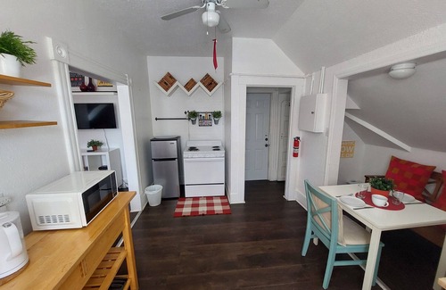 Altamont Manor Apartment | Studio Tampa Home in Fort Myers/House Villa Barra