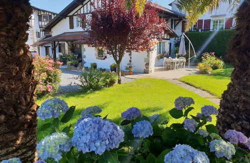 Saint-Pee-sur-Nivelle Apartment | Studio + terrace - Meublé de tourisme 3* - Côte Basque Mer/Montagne
