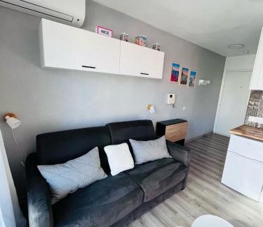 Riquier Apartment | Studio terrasse et parking privé