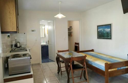 Drosia Apartment | Studio Thalassa