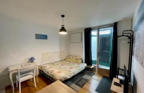 Barriere Saint Marc Apartment | Studio tout confort bien situé