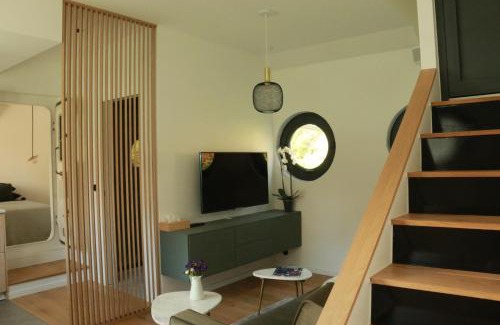 Puteaux Boat Rental | Studio très cosy - indépendant dans une péniche - Paris 16