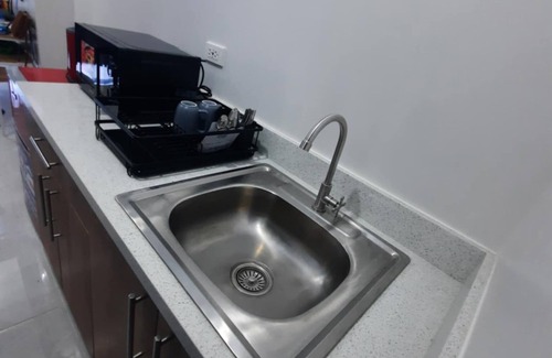 Lahug Condo | Studio-type condo in the heart of Banilad Cebu City w/AC, WiFi and Pool Access