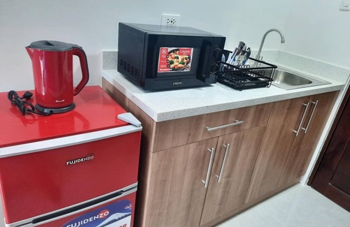 Lahug Condo | Studio-type condo in the heart of Banilad Cebu City w/AC, WiFi and Pool Access