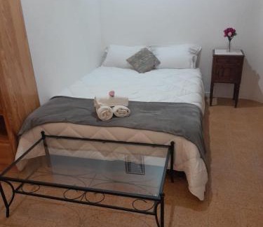 Saint-Mathieu Apartment | Studio Urbain Cosy-Touche Rétro 2