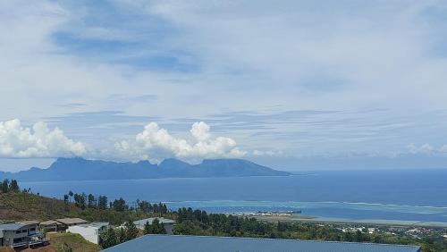 Faaa Apartment | Studio Vaimiti pour 2 personnes vue mer et Moorea