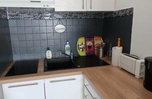 Valras-Plage Apartment | Studio Valras vue Port et Mer Wi-Fi gratuit