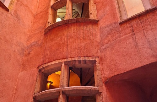 Old Lyon Apartment | Studio Vieux Lyon