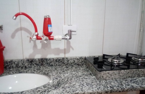 Republica Apartment | Studio Vila Buarque, metro República and Sta Cecília 3 minutes away, pets accepted.