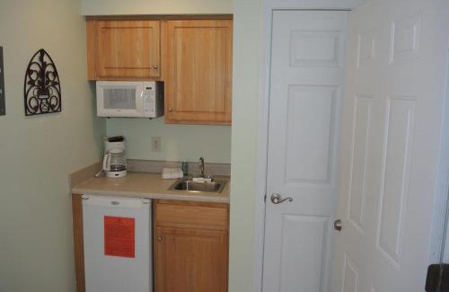Calabash Apartment | Studio Villa 2607L with Golf Course