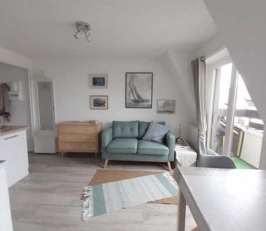 Villers-sur-Mer Apartment | Studio -vue mer résidence Grand Cap