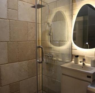Hai Emir Apartment | Studio - Vue sur Cathédrale d'Oran