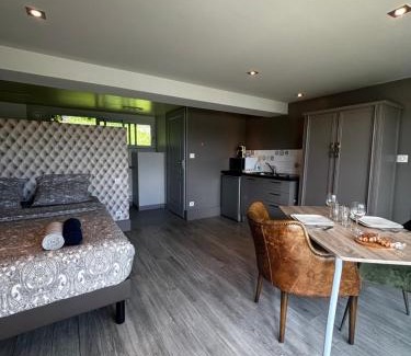Beaugency Apartment | Studio vue sur Loire