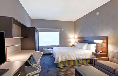 Miramar Hotel | Studio w/Pool, Gym & Kitchen Close to Local Hot Spots - 2 Units